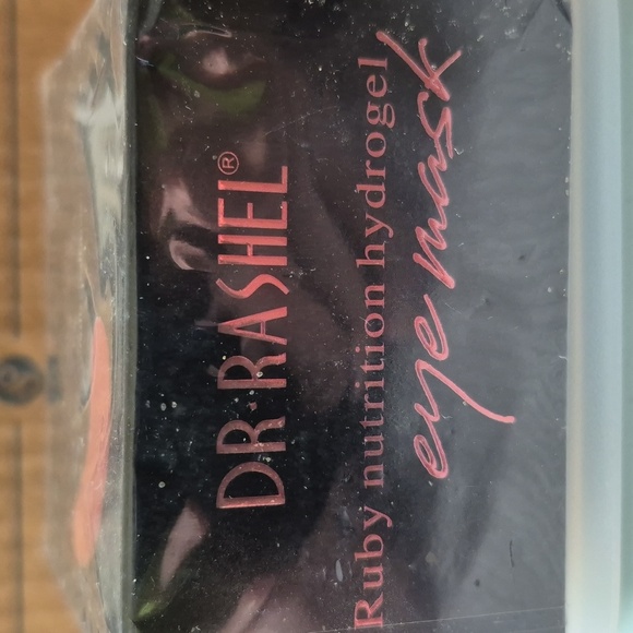 DR. RASHEL Ruby Nutriotion hydrogel Eye Mask 60 PCS. - Picture 7 of 8